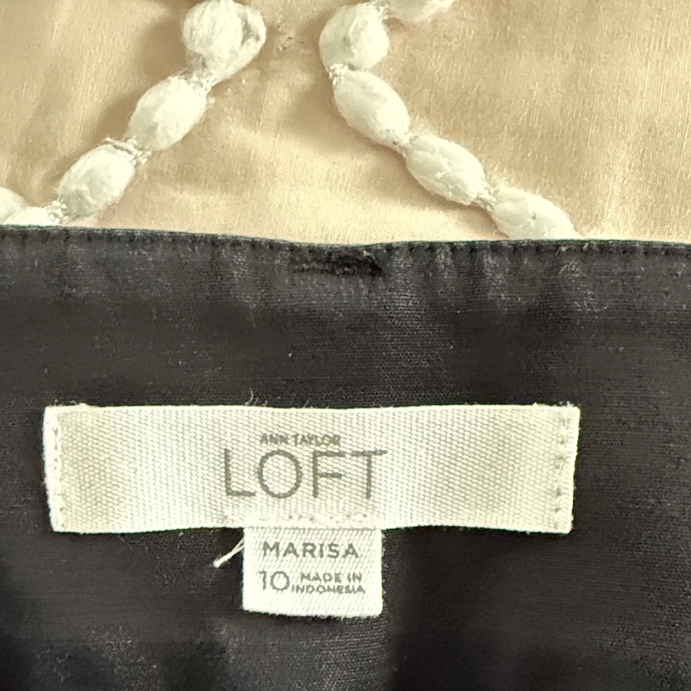 LOFT Marisa Black capri cropped size 10 Riviera pants - Picture 2 of 12